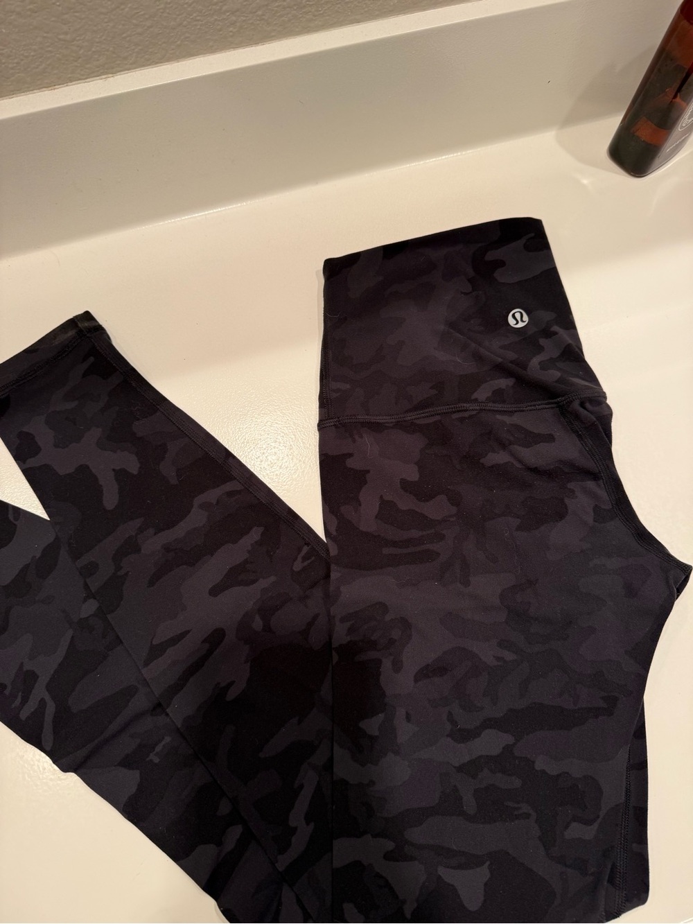 lululemon athletica Black Camo Performance Leggings
